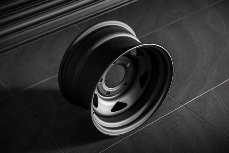 Project Kahn 1947 Heritage Steel Wheels - 9x16" Matt Black for Defender 90/110 - Image 15