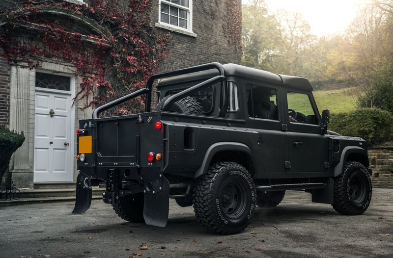 Project Kahn 1947 Heritage Steel Wheels - 9x16" Matt Black for Defender 90/110 - Image 5