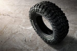 Project Kahn 285/75/16 Cooper Discoverer STT Pro Tire for Land Rover Defender (1991-2016) - Image 2