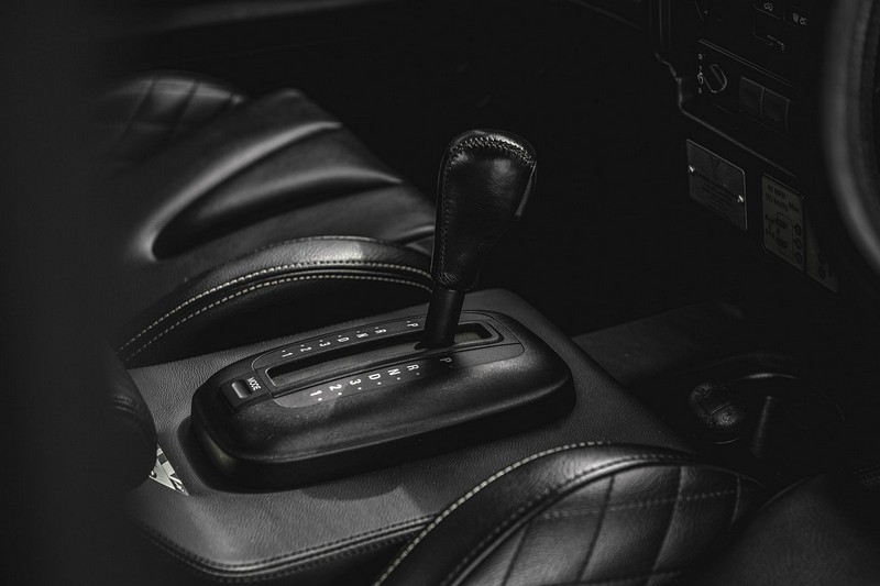 Project Kahn Automatic Gearbox Conversion for Defender 90/110 - Image 2