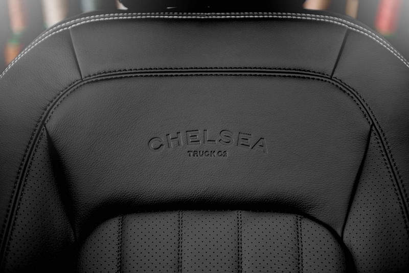 Project Kahn Comfort Leather Interior - Volcanic Black for 2020+ Defender 90 - Image 6