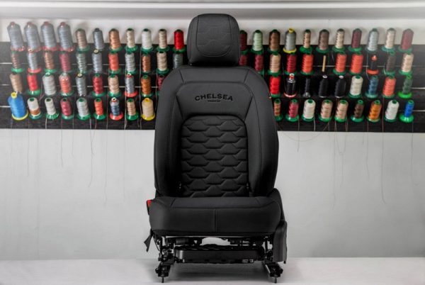 Project Kahn Comfort Leather Interior - Volcanic Black for 2020+ Defender 90
