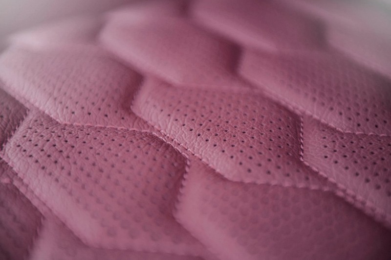 Project Kahn Comfort Leather Interior - Volcanic Pink for 2020+ Defender 90 - Image 4