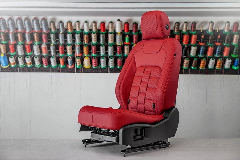 Project Kahn Comfort Leather Interior Volcanic Red - 3D Modular Design for 2020+ Defender 130 - Image 2