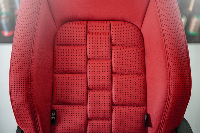 Project Kahn Comfort Leather Interior Volcanic Red - 3D Modular Design for 2020+ Defender 130 - Image 5