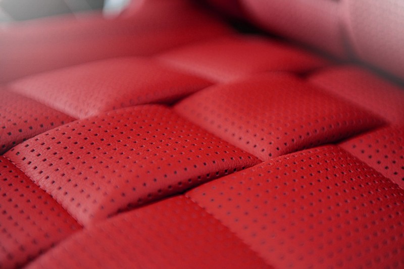 Project Kahn Comfort Leather Interior Volcanic Red - 3D Modular Design for 2020+ Defender 130 - Image 6