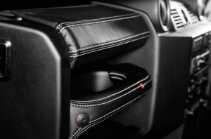 Project Kahn Passenger Dashboard Top & Grab Handle for Defender 90/110 - Image 4