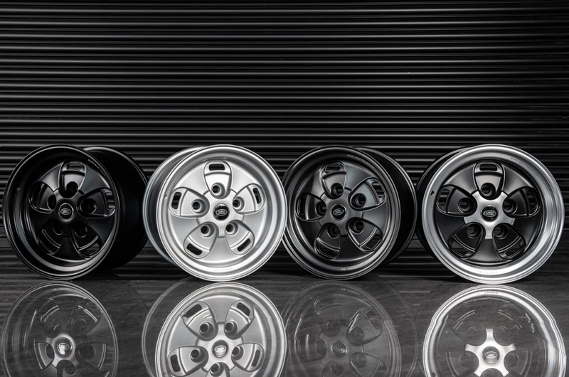 Project Kahn Rostyle Inspired RS-Forged Alloy Wheels - 9x18" RS-Forged Matt Black / Diamond Cut for Defender 90/110 - Image 11