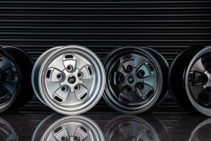 Project Kahn Rostyle Inspired RS-Forged Alloy Wheels - 9x18" RS-Forged Matt Silver for Defender 90/110 - Image 12