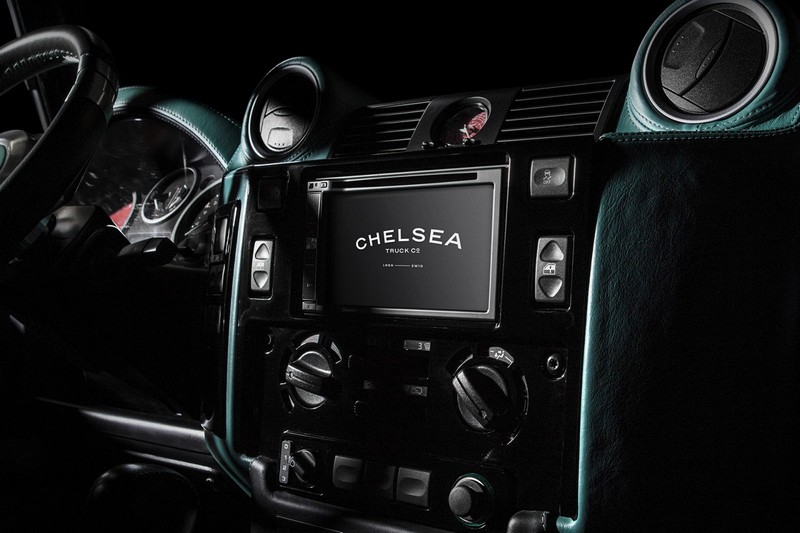 Project Kahn Satellite Navigation System for Defender 90/110