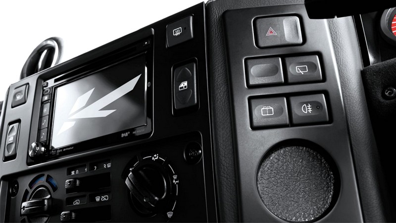 Project Kahn Satellite Navigation System for Defender 90/110 - Image 3