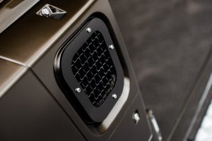 Project Kahn Side Vents with Stainless Steel Mesh (Pair) for Defender 90/110 - Image 3