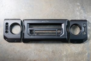 Project Kahn X-Lander Herringbone Exposed Carbon Front Grille - Matte for Defender 90/110