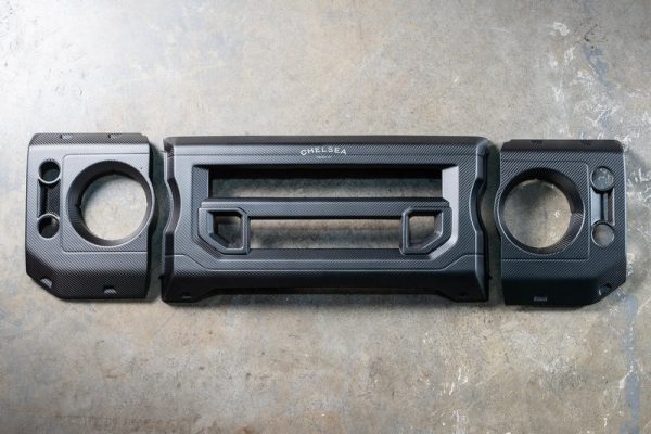 Project Kahn X-Lander Herringbone Exposed Carbon Front Grille - Matte for Defender 90/110