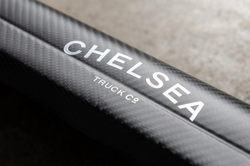 Project Kahn X-Lander Herringbone Exposed Carbon Front Grille - Matte for Defender 90/110 - Image 3