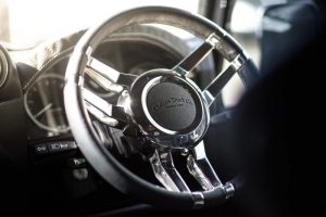 Project Kahn Aluminum Billet Steering Wheel (Brushed Satin) for Defender 90/110 - Image 3