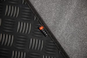 Project Kahn Chequered Rubber Floor Mats for Defender 110 - Image 7