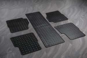 Project Kahn Chequered Rubber Floor Mats for Defender 110 - Image 6