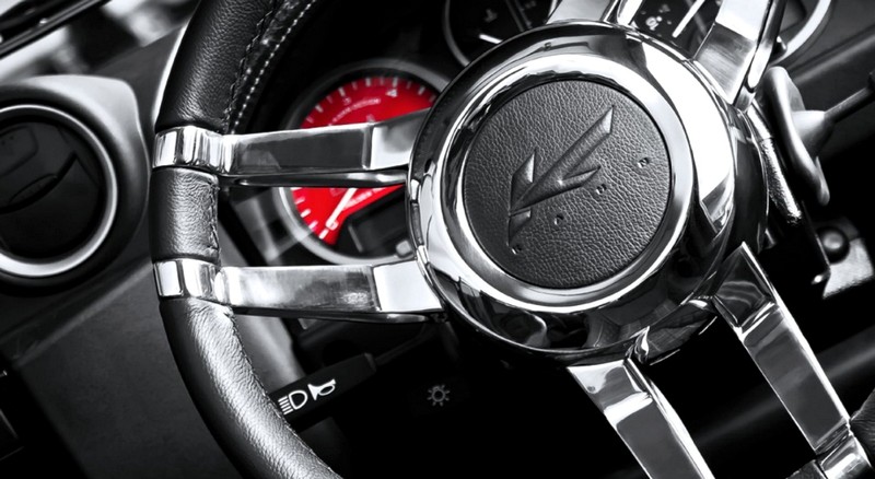 Project Kahn Double 3-Spoke Steering Wheel - Chrome Finish for Defender 90/110 - Image 4