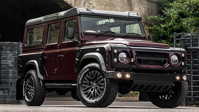 Project Kahn Front Roof Shield with Integrated LED Lights for Defender 90/110 - Image 13
