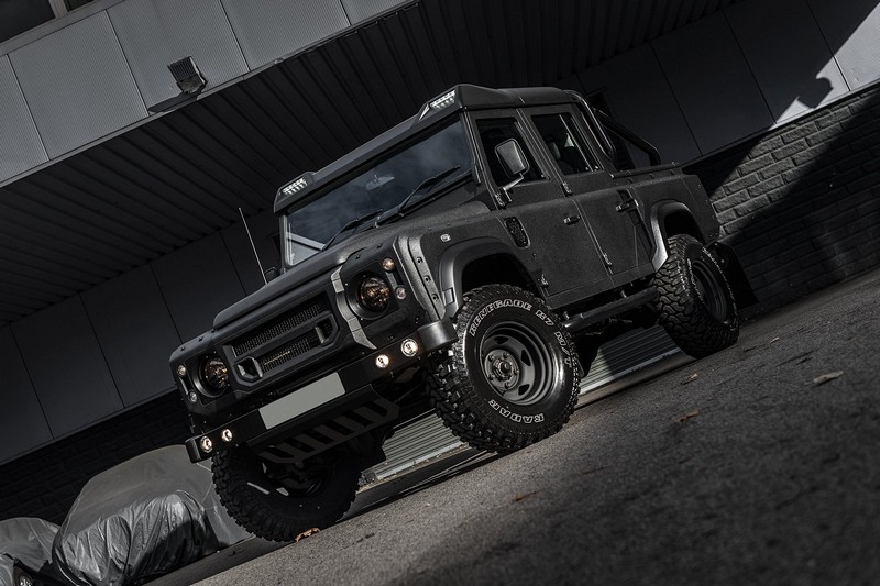 Project Kahn Front Roof Shield with Integrated LED Lights for Defender 90/110 - Image 4