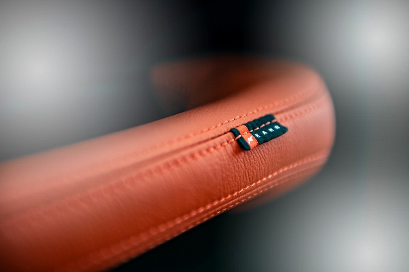 Project Kahn Sport Leather Interior for Defender 110 - Image 8