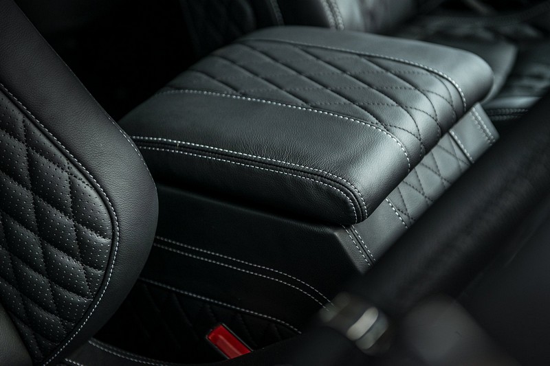 Project Kahn Sport Leather Interior - Diamond Design for Defender 110 - Image 7