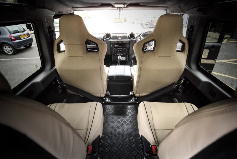 Project Kahn Sport Leather Interior for Defender 90 - Image 5