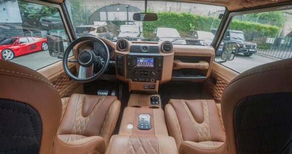 Project Kahn Sports Leather Interior 360° - Caramel Diamond Design Tour for Defender 110