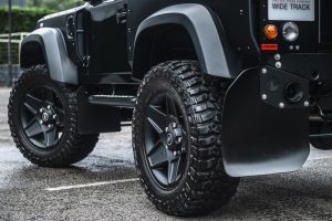Project Kahn Vanguard Tailored Conversion for Defender 90 - Image 12