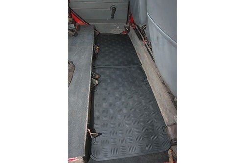 2nd Row Moulded Floor Mats for Defender 110 SW & Crew Cab - Image 2