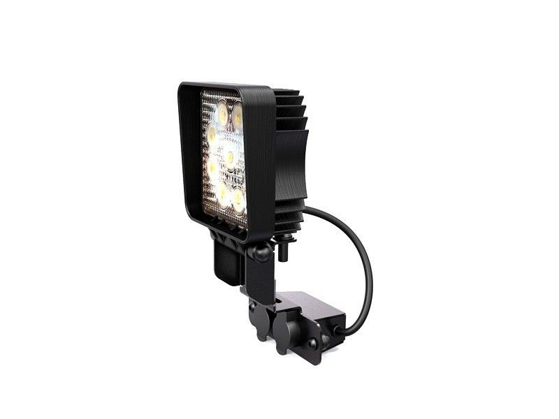 Front Runner 4"/100mm LED Flood Light w/ Bracket - Image 2