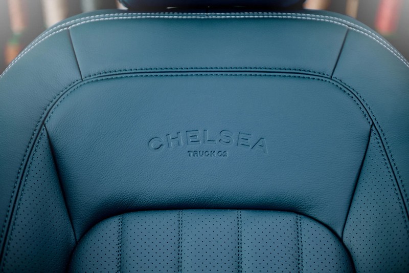 Project Kahn Comfort Leather Interior - Volcanic Blue for 2020+ Defender 90 - Image 6