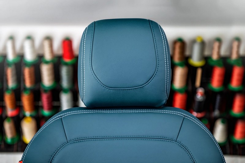 Project Kahn Comfort Leather Interior - Volcanic Blue for 2020+ Defender 90 - Image 3