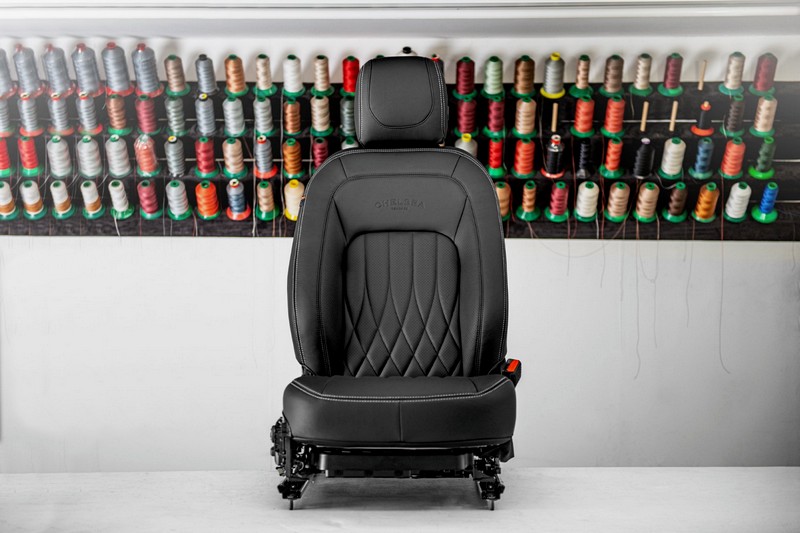 Project Kahn Comfort Leather Interior (Volcanic Black) for 2020+ Defender 110