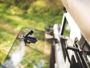 Front Runner Gullwing Window / Glass for 2020+ Defender 90/110 - Image 5
