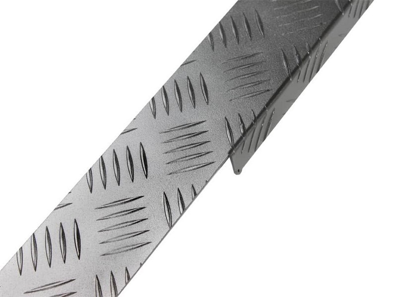 Front Runner Sill Protector / Black for Land Rover Defender 90 (1983-2016) - Image 6