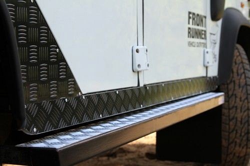 Front Runner Sill Protector / Black for Land Rover Defender 90 (1983-2016) - Image 7