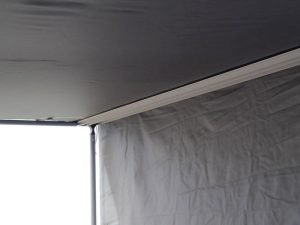 Front Runner Wind/Sun Break for 2M Awning Front - Image 6