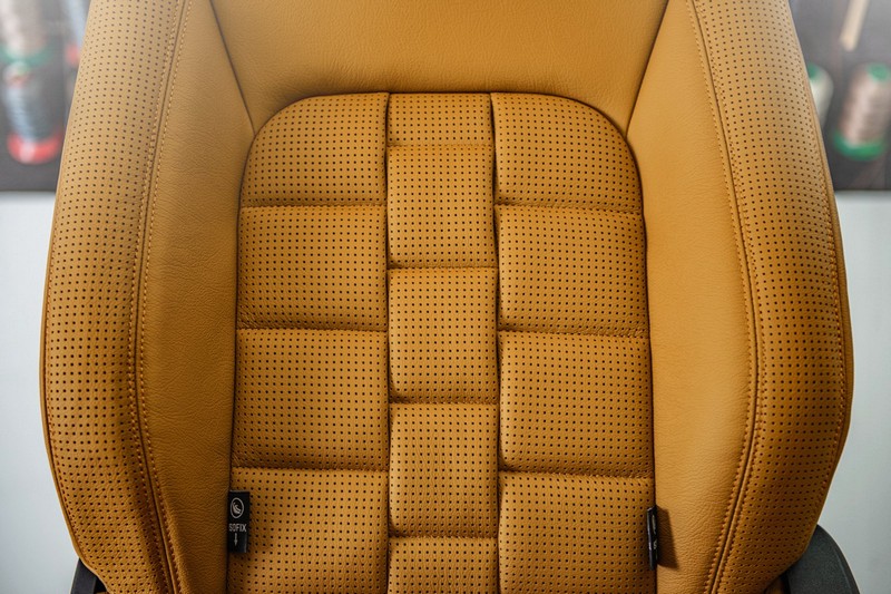 Project Kahn Comfort Leather Interior Volcanic Yellow - 3D Modular Design for 2020+ Defender 130 - Image 6