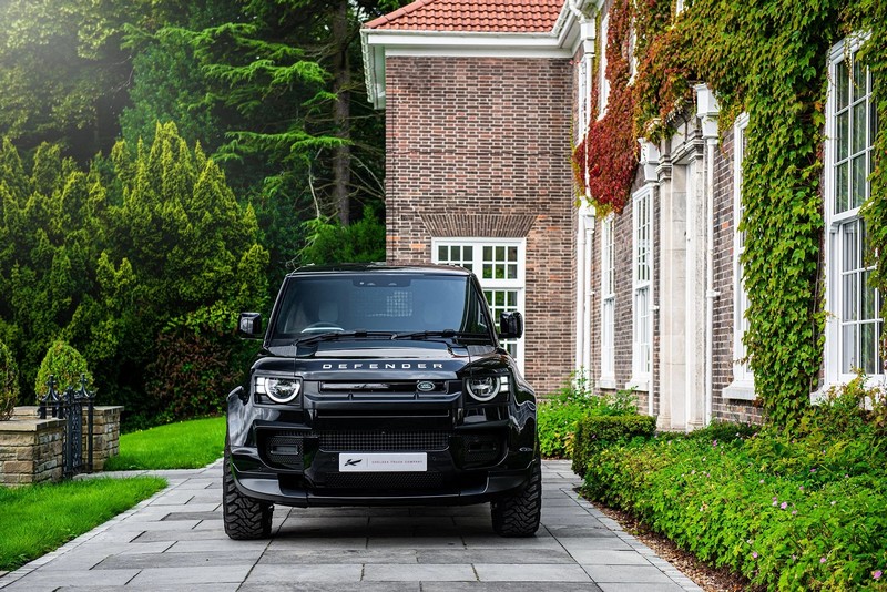 Project Kahn Landmark Tailored Conversion for 2020+ Defender 110 - Image 5