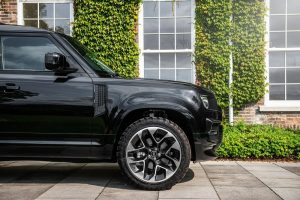Project Kahn Landmark Tailored Conversion for 2020+ Defender 110 - Image 3