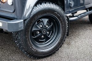 Project Kahn Rostyle Inspired RS-Forged Alloy Wheels - 9x18" RS-Forged Matt Black for Defender 90/110 - Image 15