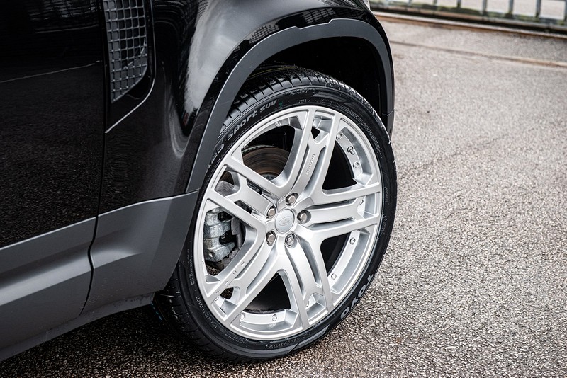 Project Kahn RS600 Light Alloy Wheels - 9.5x23" Hyper Silver for 2020+ Defender 90/110/130 - Image 16