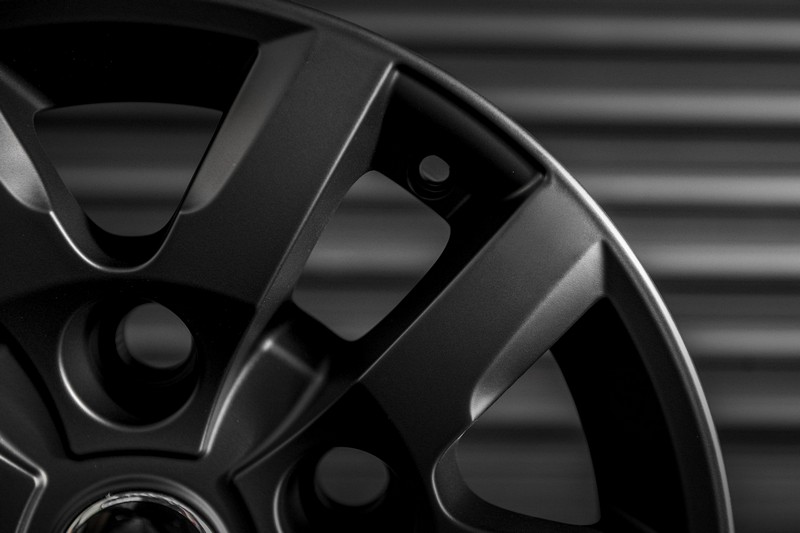 Project Kahn 16" 1948 Light Alloy Wheels for Defender 90/110 - Image 12