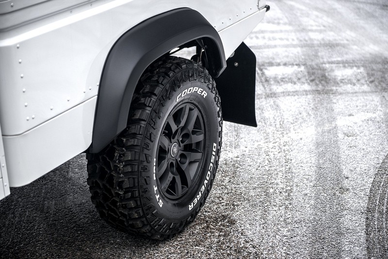 Project Kahn 16" 1948 Light Alloy Wheels for Defender 90/110 - Image 10