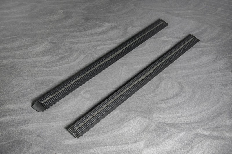 Electric Side Steps for 2020+ Defender 110 - Image 6