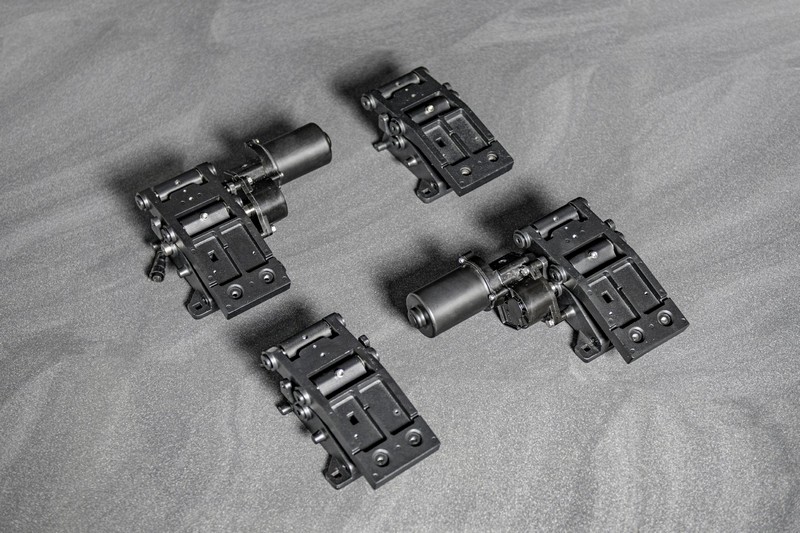 Electric Side Steps for 2020+ Defender 110 - Image 2