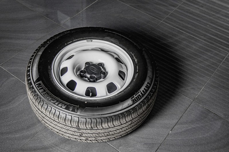 Project Kahn 18" Steel Wheels & Tires for 2020+ Defender 90//130 - Image 4