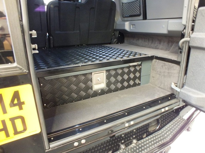 Rear Load Space Lockable Drawer - Fully Fitted for Defender 90/110 - Image 2